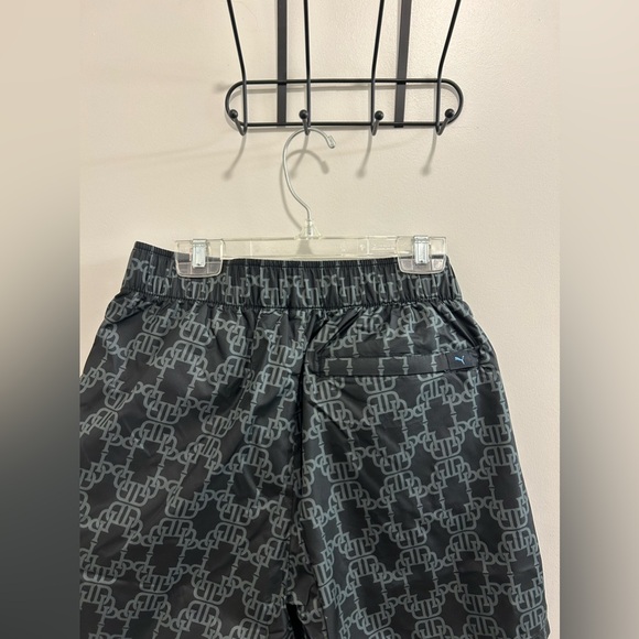 NWT Dapper Dan x Puma Women’s Shorts - Picture 10 of 10